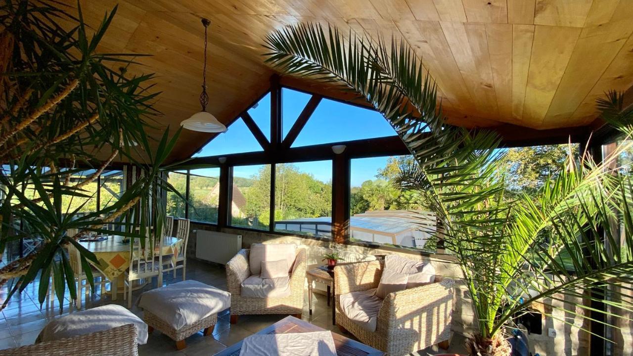 Gîte du boulanger au pays de padirac piscine couverte chauffée Mayrinhac-Lentour Exterior foto