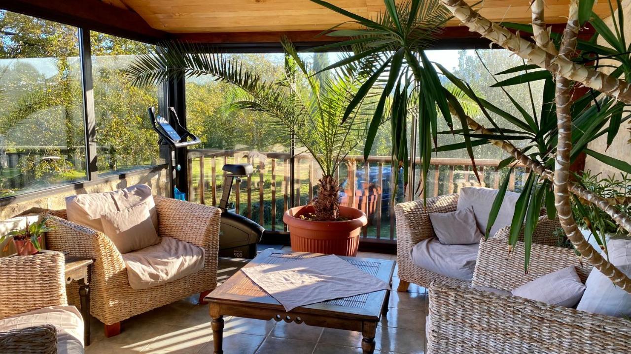 Gîte du boulanger au pays de padirac piscine couverte chauffée Mayrinhac-Lentour Exterior foto