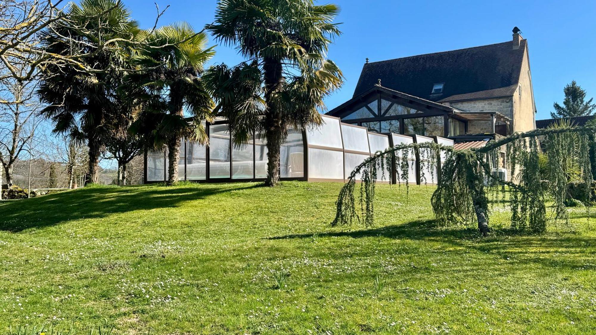 Gîte du boulanger au pays de padirac piscine couverte chauffée Mayrinhac-Lentour Exterior foto